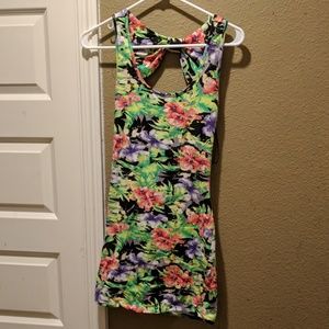 The perfect summer party dress!!